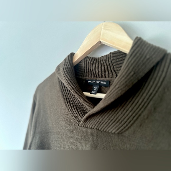 Banana Republic Sweater. Size XS - Picture 2 of 3